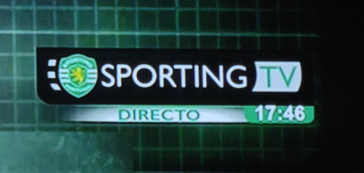 pedrospereira7's tweet photo. A Sporting TV precisa de se actualizar... E não é só no logo. As cores da transmissão são deprimentes. As pessoas parecem cinzentas. A imagem da Sporting TV destoa bastante da imagem do clube nas redes sociais 
#Sporting https://t.co/B9hxX62NMa
