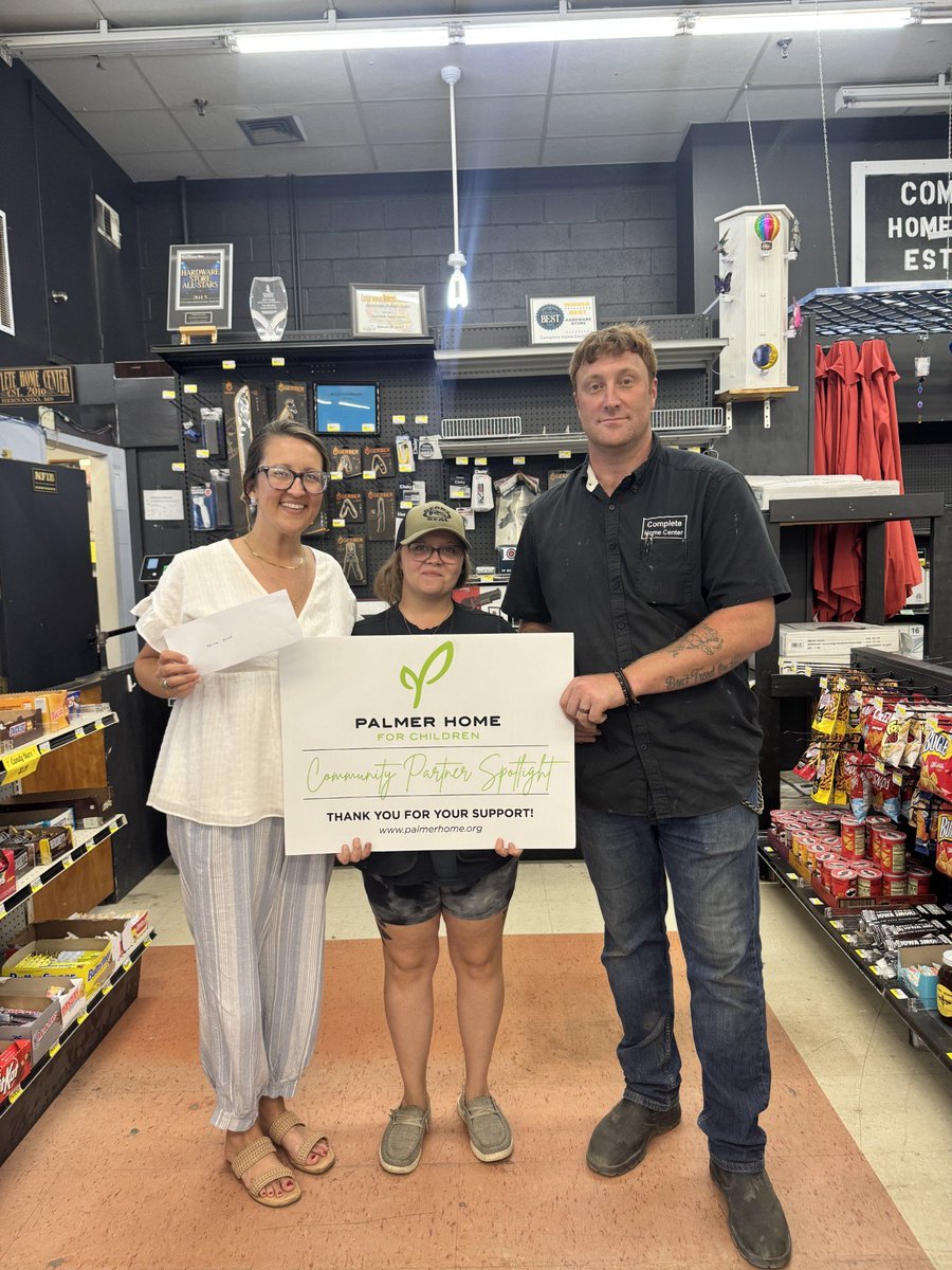 PalmerHome's tweet photo. We are thankful for our July Community Partner, Complete Home Center, for their continued support through third-party fundraising! They recently hosted an awesome Palmer Home Day for us and we loved connecting with the community through these incredibly giving staff members 💙 https://t.co/qd3QZI72wY