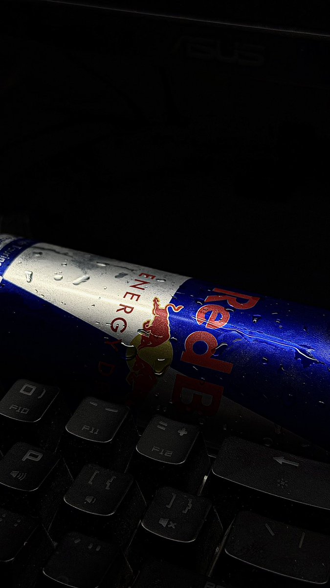 M__2000D's tweet photo. Red Bull https://t.co/o6nR2aAXNR