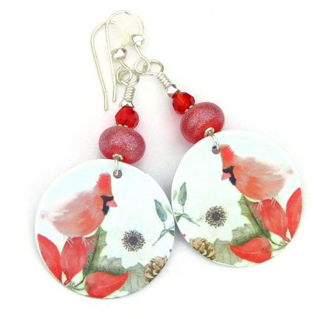ShadowDogDesign's tweet photo. Cardinal / Red Bird Christmas Earrings w/ Frosted Red Lampwork Glass Beads!    https://t.co/8QCB0I88bI  via @ShadowDogDesign #ShopSmall  #BirdEarrings  #ChristmasInJuly https://t.co/QrKryqedb8