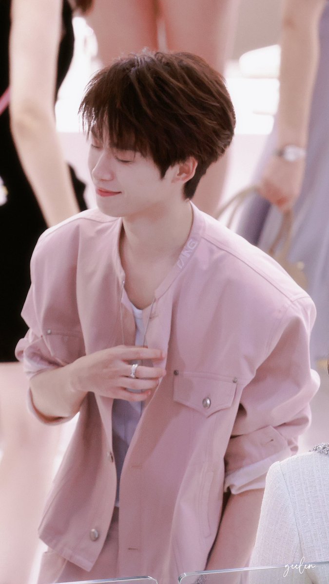 RedStringz99's tweet photo. #Ziyu 

Cr:logo https://t.co/Af8DklNndX