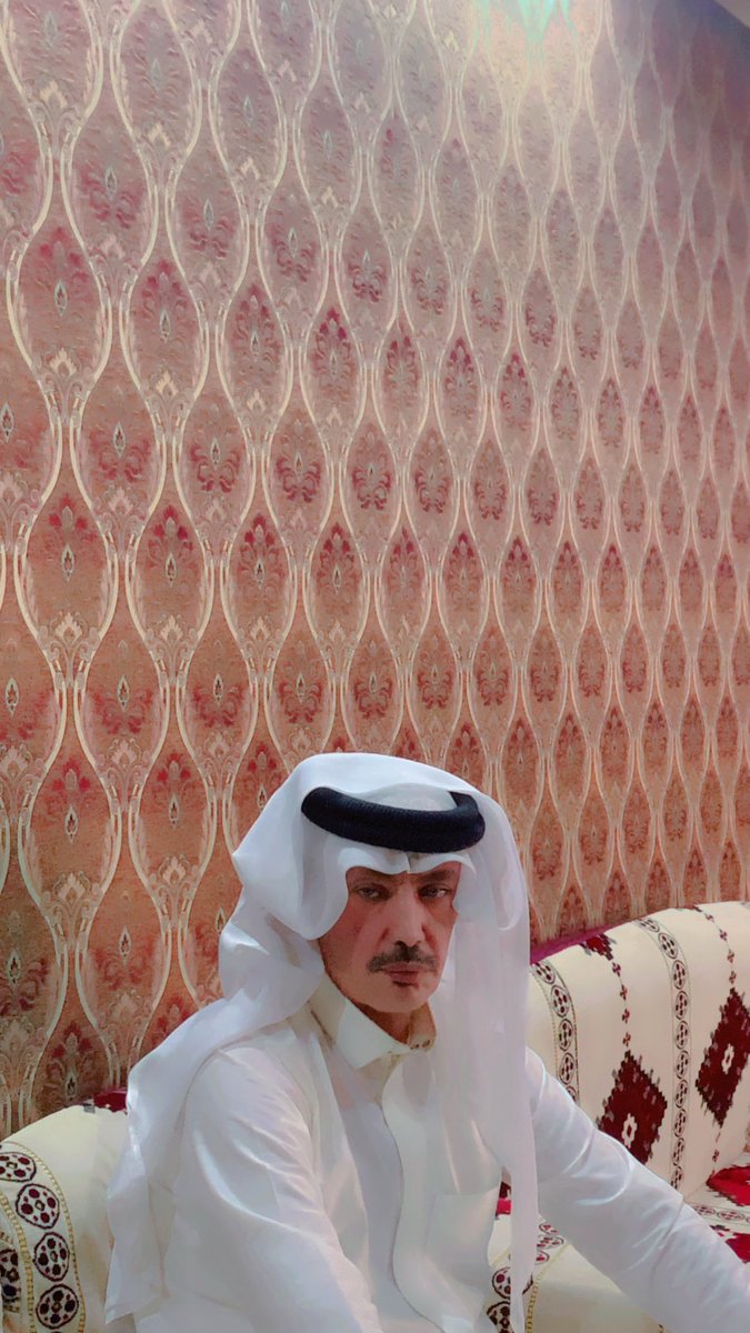 m61390's tweet photo. ان كان ودك عن العشرة تحاكيني 

انت العشير الحبيب الطيب الغالي 

انته مكانك بقلبي وايضاً بعيني 

موقعك عندي رفيع ومستوى عالي 

#محمد https://t.co/WCZvR5LUzx