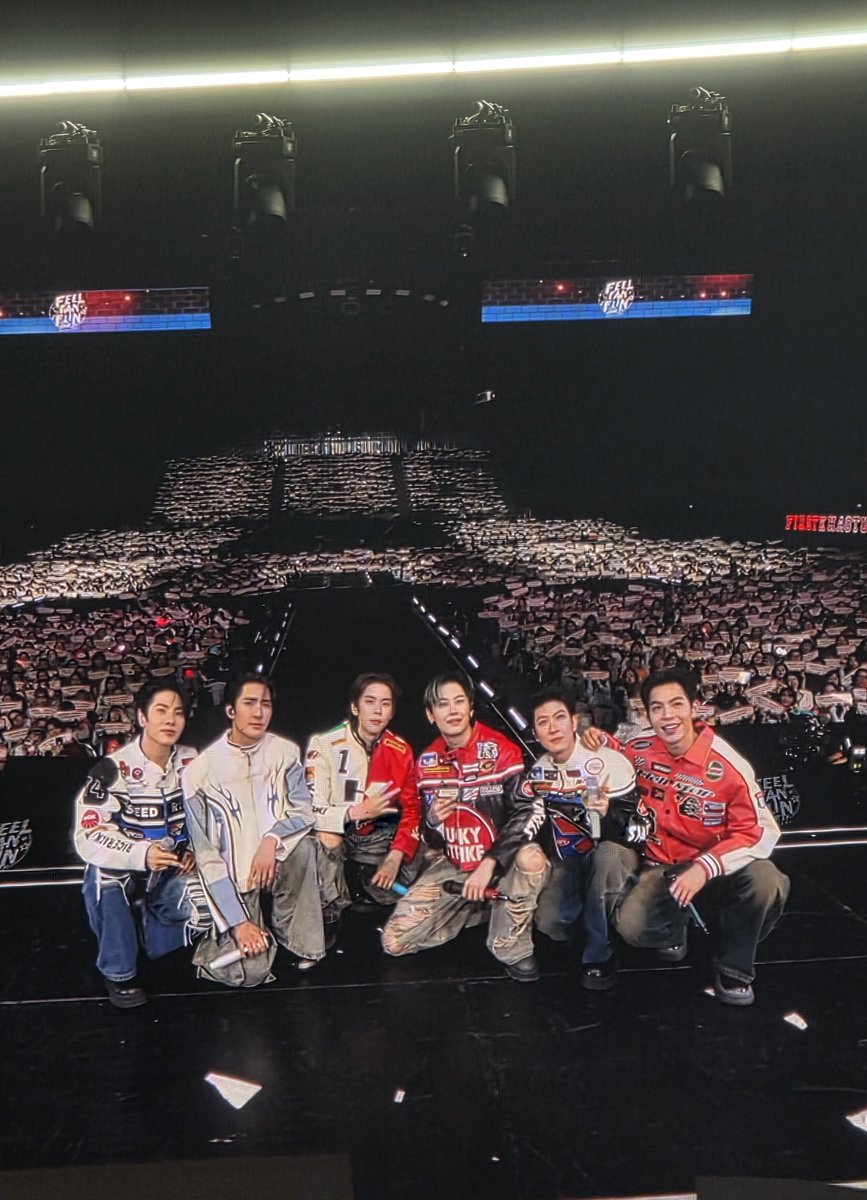backaof's tweet photo. #FFFPartyConcert2026D1 วันนี้เป็นคอนเสิร์ตที่ทำให้ยิ้มได้ตลอดโชว์เลยมัน  positive และ Healthy vibe ต่อใจ ต่อความรู้สึกคนดูมาก ๆ สัมผัสได้ถึงความจริงใจในการทําโชว์ของพวกแกทุกคนเลยนะ ❤️ แล้ว playlist คือร้องตามได้ทุกเพลงจริงๆ เจนx ปลายๆ เจน yต้นๆ เลิฟมาก https://t.co/dHVD1ndX5C