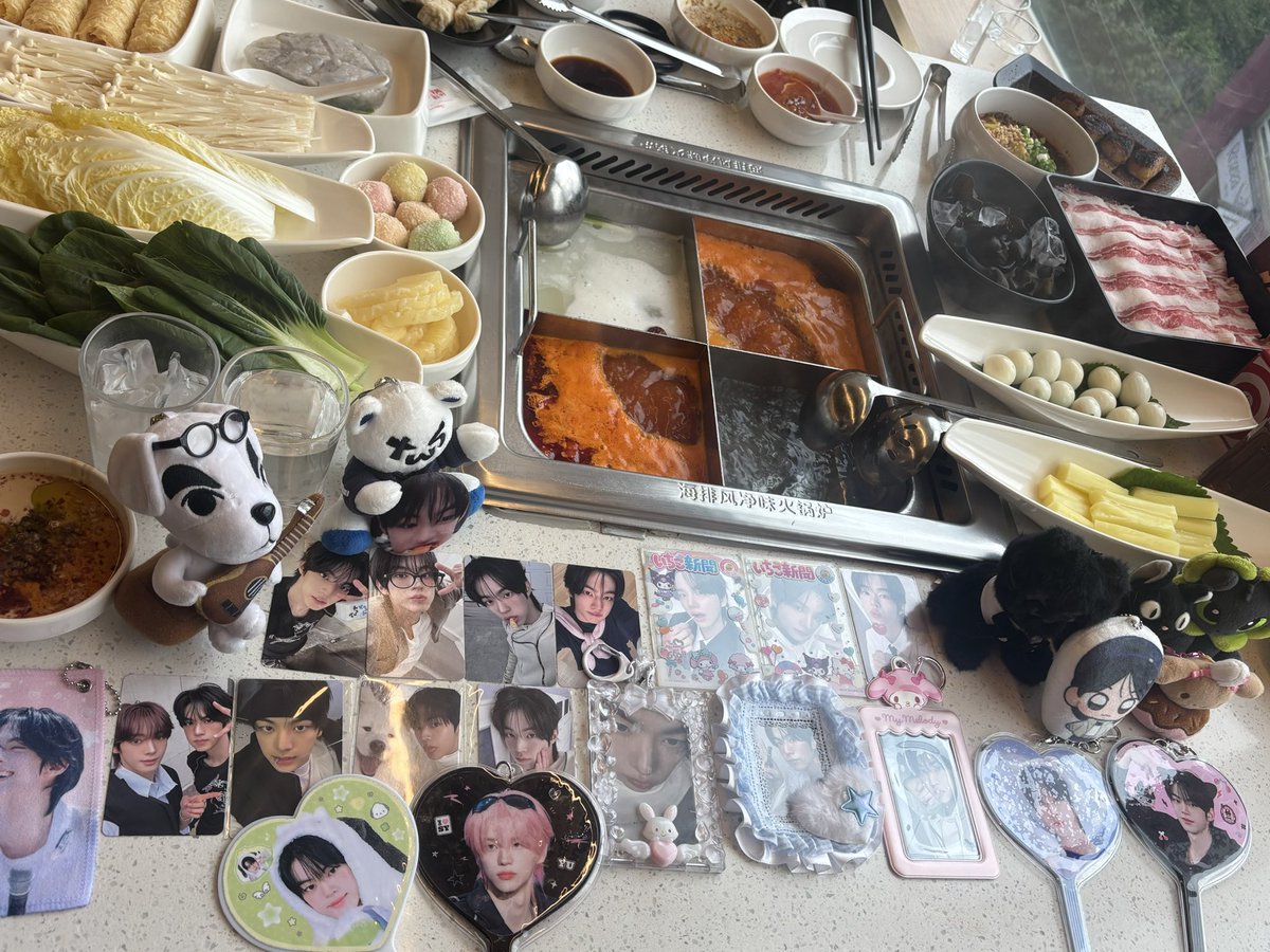 itsmezzu's tweet photo. 한진 소스 먹어봣구여 
한진이랑 메가베스트프렌드 할래요🧑🏼‍🩰💖 https://t.co/jZjG9iZ6Wq