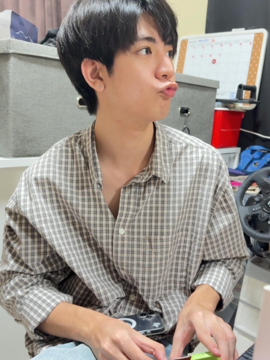 seatalayTH's tweet photo. Good night Seatalay 🦦💤
♡ #sea_ta_lay | @sea_ta_lay 

– ไนท์ ไนท์คับ! วันนี้เป็นยังไงบ้างเอ่ย ได้ชาร์จพลัฃจนเต็มอ๊ะยังงง หวังว่าจะเป็นวันที่น้องซีได้พักผ่อนอย่างเต็มที่นะคับ กู้ดไนท์~ 😴🫶🏻

#GNพี่ซีคนเท่ https://t.co/xrIECZsMcP