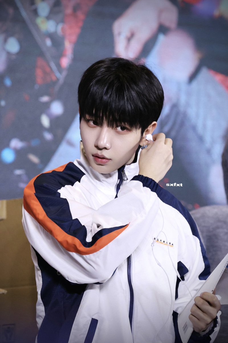 sxfxt1101's tweet photo. 231216

#JAEHYUN #명재현 https://t.co/KzXDeNytmF