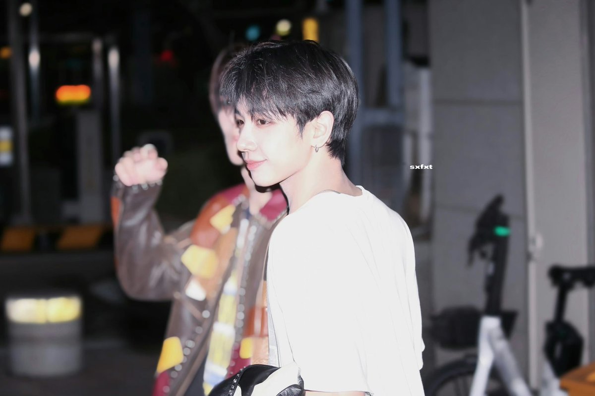sxfxt1101's tweet photo. #TAESAN #태산 #JAEHYUN #명재현 https://t.co/vN1OzstafT