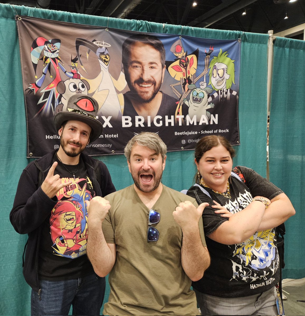 Dinogaby's tweet photo. Meeting Alex for the second time at #GalaxyConRaleigh and getting a bunch of goodies signed. Always a fun time! 🤘😎⚔️✨️⚡️🎸 https://t.co/7TZCVutOpC