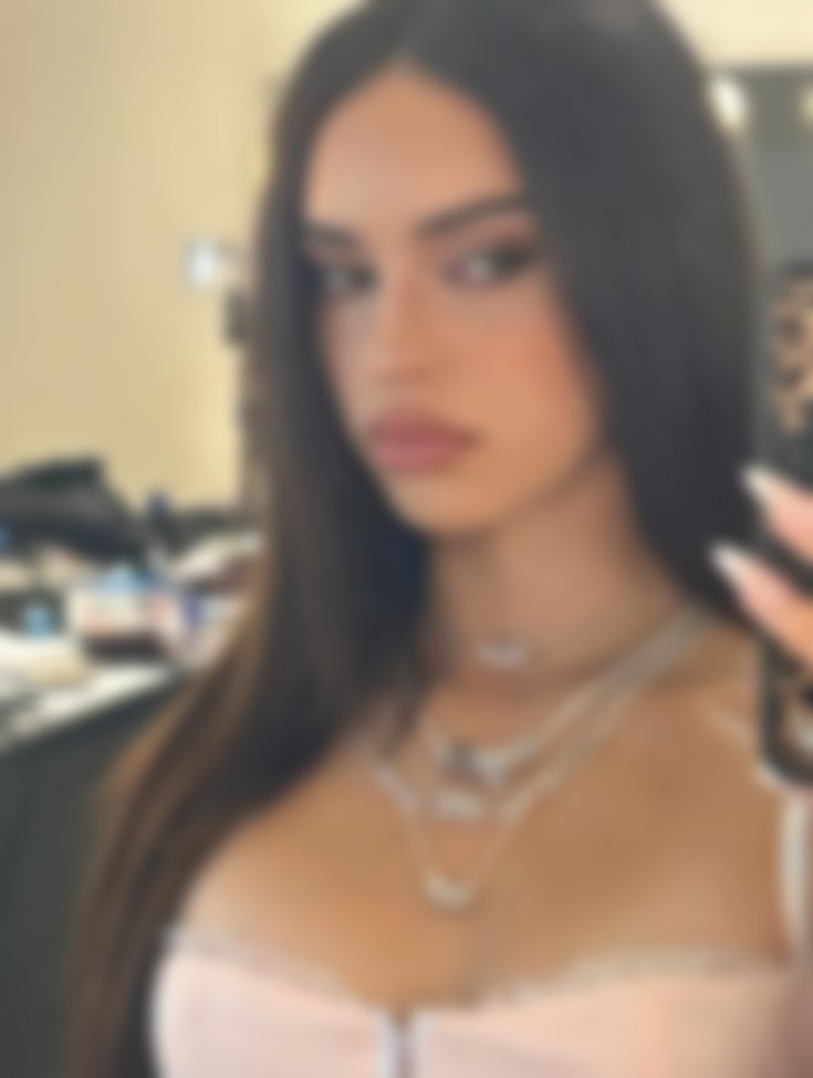 ROXANNE. tweet media