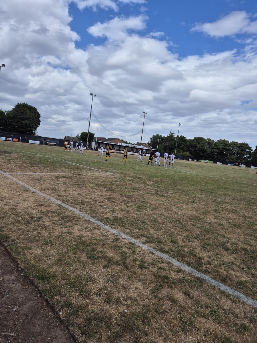 lee1978lcfc's tweet photo. Shepshed 2 - 0 Burton XI
#sdfc ⚫🟡⚪ https://t.co/H2P8wQT9zH
