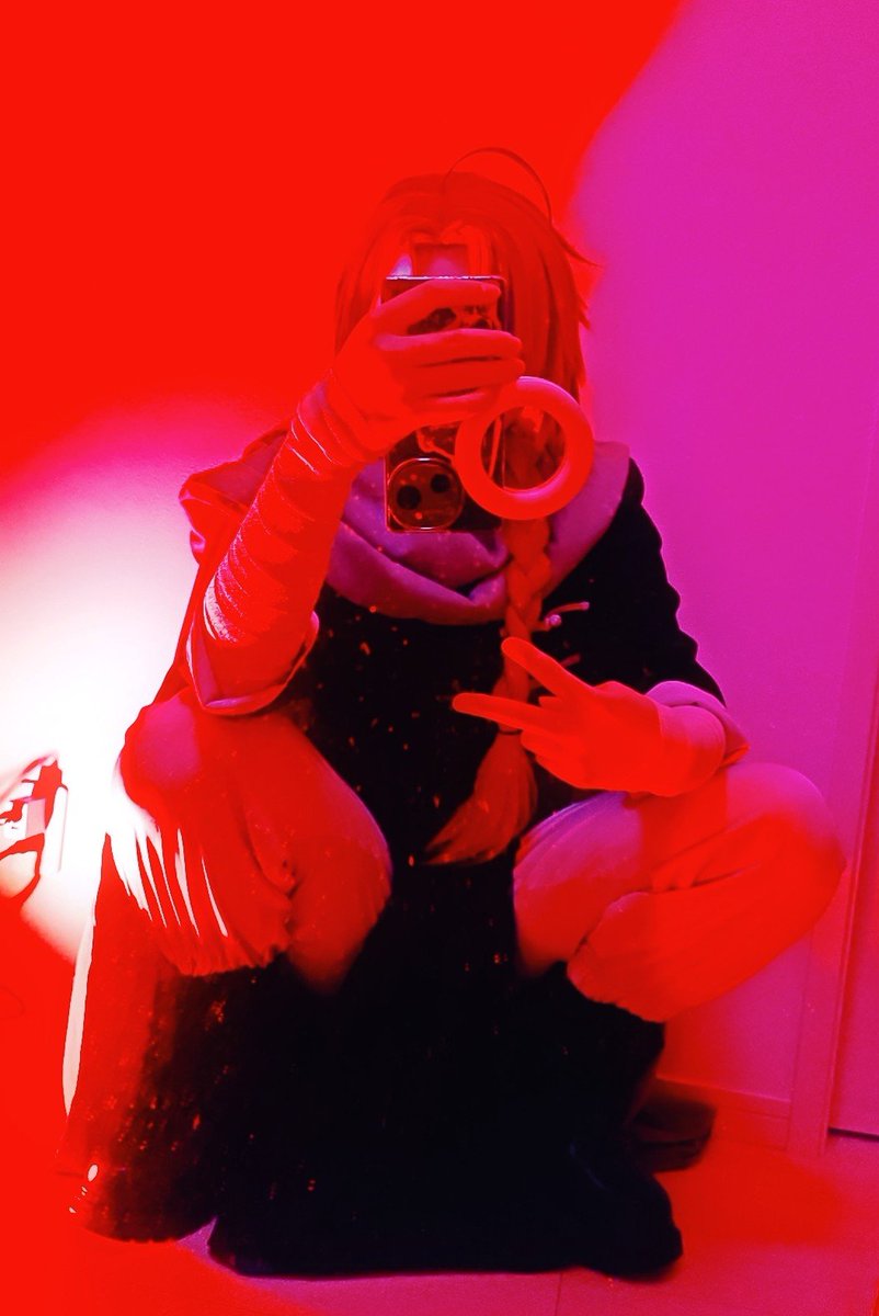 memuo_cos's tweet photo. 宅コスしてますよこんな時間に https://t.co/5ytUjGuXwX