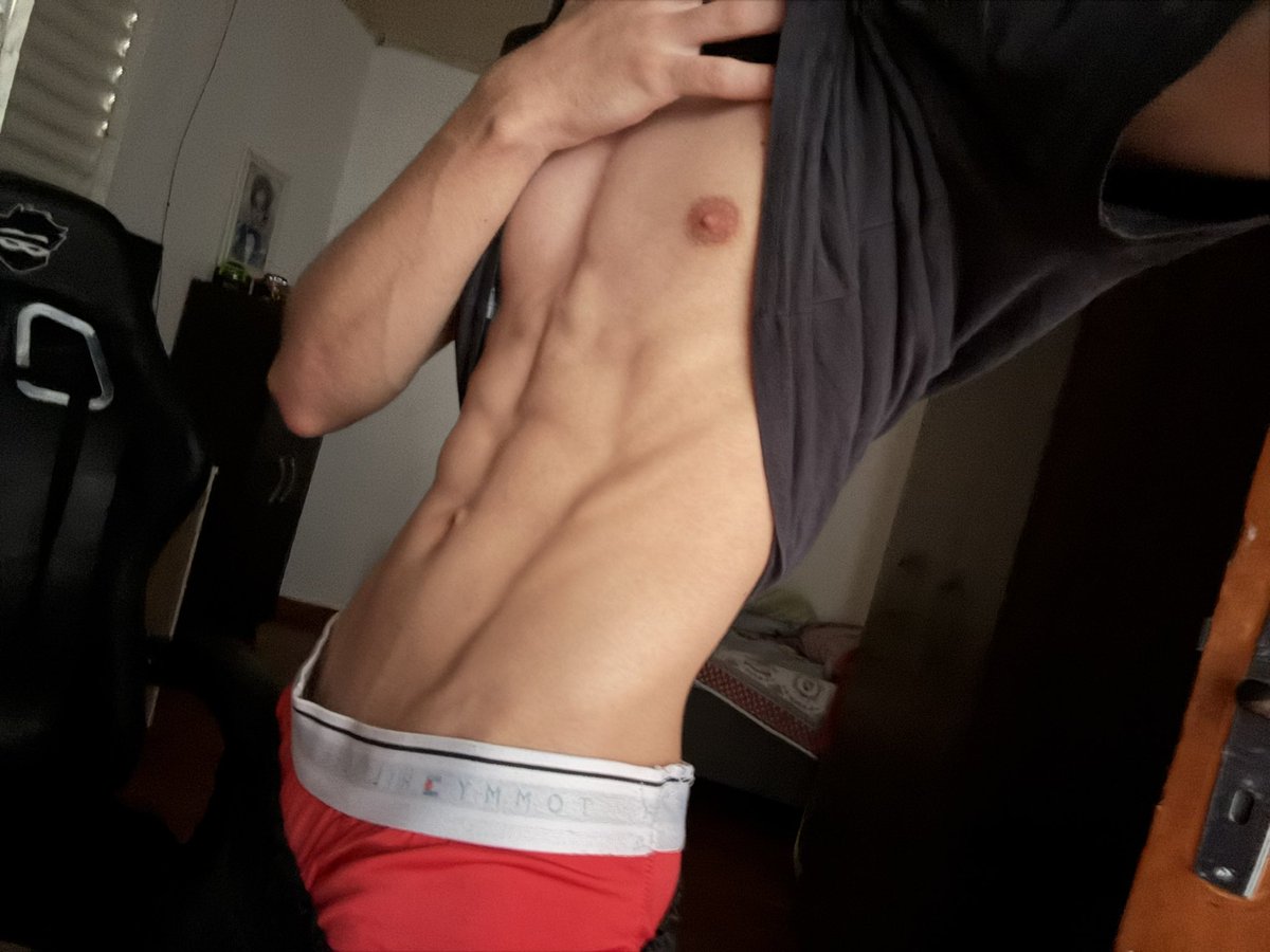 EduardoZhyn's tweet photo. haha bom dia https://t.co/wv9yvJYyBX