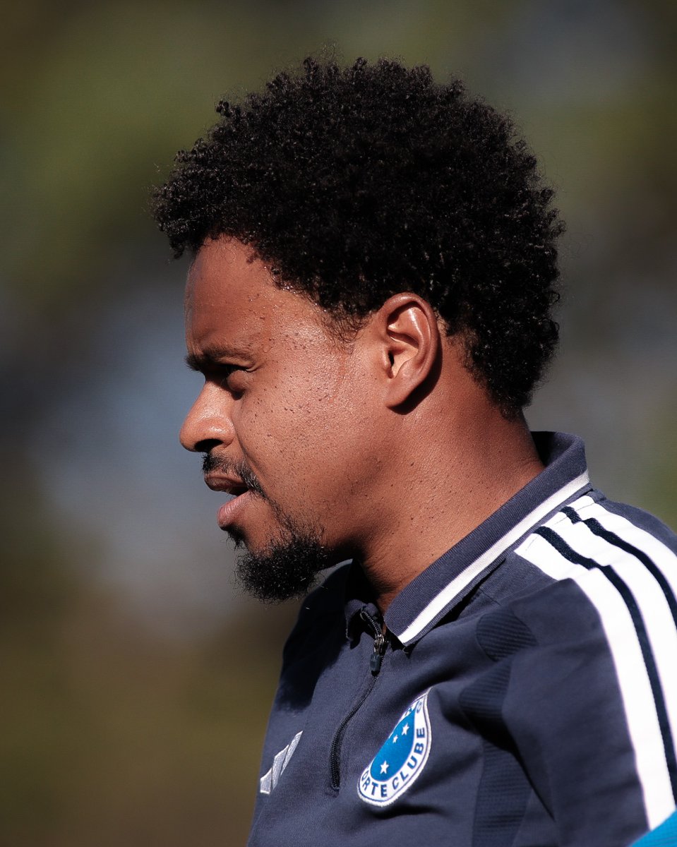 Cruzeiro's tweet photo. O Cruzeiro comunica que decidiu pelo encerramento do trabalho de Mairon César como treinador da equipe Sub-20. 

O clube agradece pela dedicação e serviços prestados, desejando sucesso na sequência de sua trajetória profissional. https://t.co/dBLkUoRry8