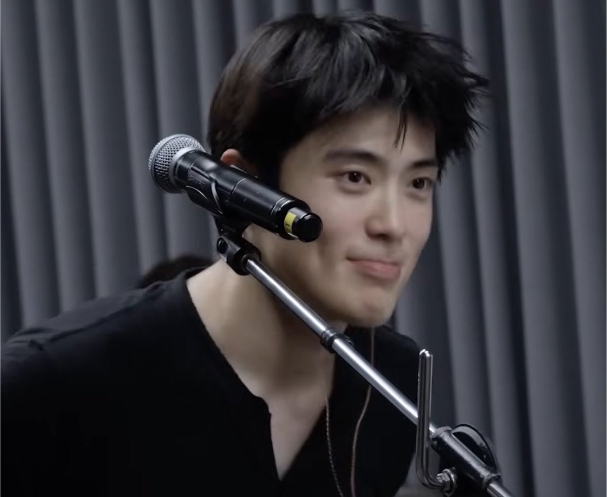 _jellybabe's tweet photo. พี่กำลังจะกลายเป็นลิง https://t.co/Fk5utP9b2S