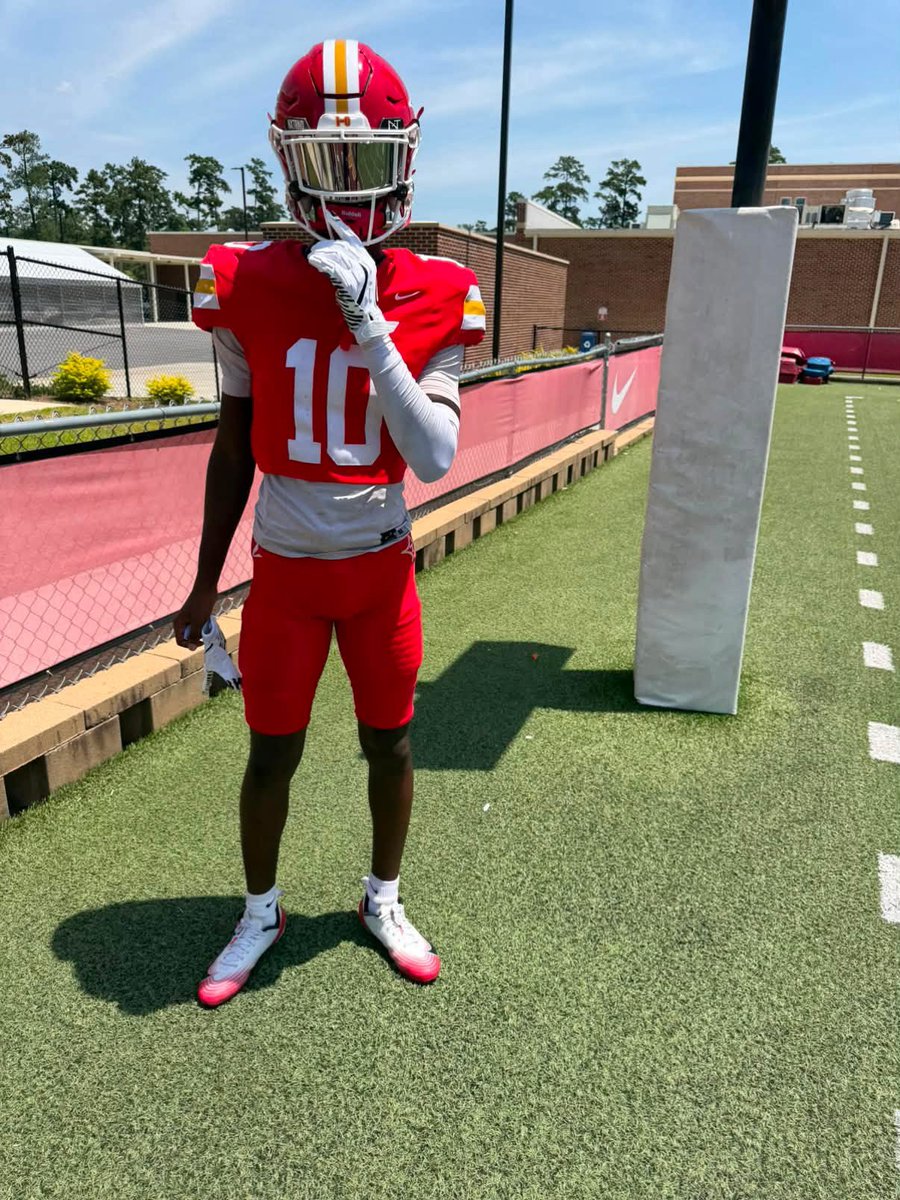 ReddickKensley's tweet photo. season is approaching 
c/o 2029
6’2
169lbs
@jacob_carlton13 
@_DJDaniels 
@Coach_CFRANK https://t.co/WVOAcTfWQd