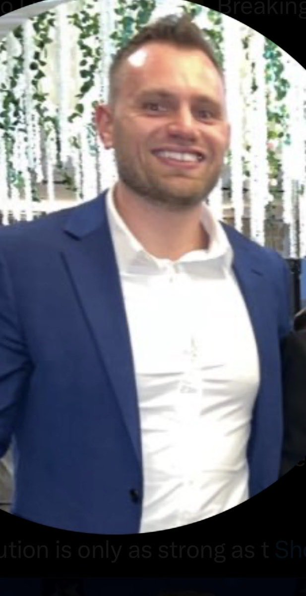 YouKnowMe122021's tweet photo. @JayTC53 Calling a black woman disgusting as you stand with this right as tiddy shirt is laughable! Happy Pride, J! 🌈 https://t.co/Kp3K7MImJV