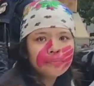 KlymatixTV's tweet photo. DHS Arrests a "I didnt do anything" chic at Portland ICE

Link:
https://t.co/FxIAj5Lv8v https://t.co/gAL68D72Vw