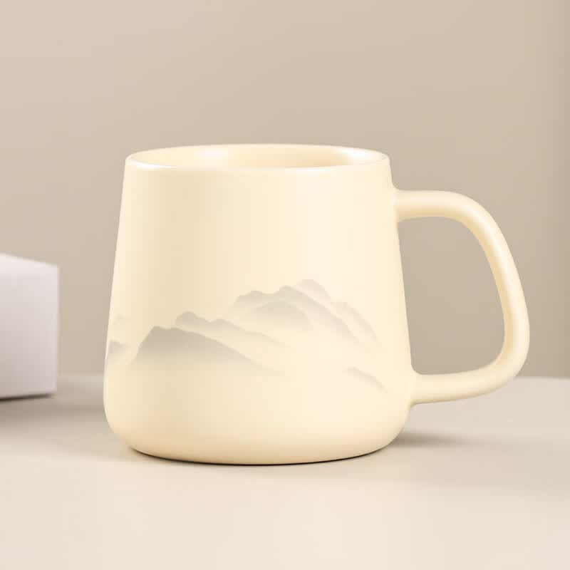 EfronSabrina's tweet photo. Tired of plain mugs Try this DIY macramé handle upgrade—takes 15 mins, zero skills needed! My morning coffee just got way more cozy https://t.co/blXPbkU6oo