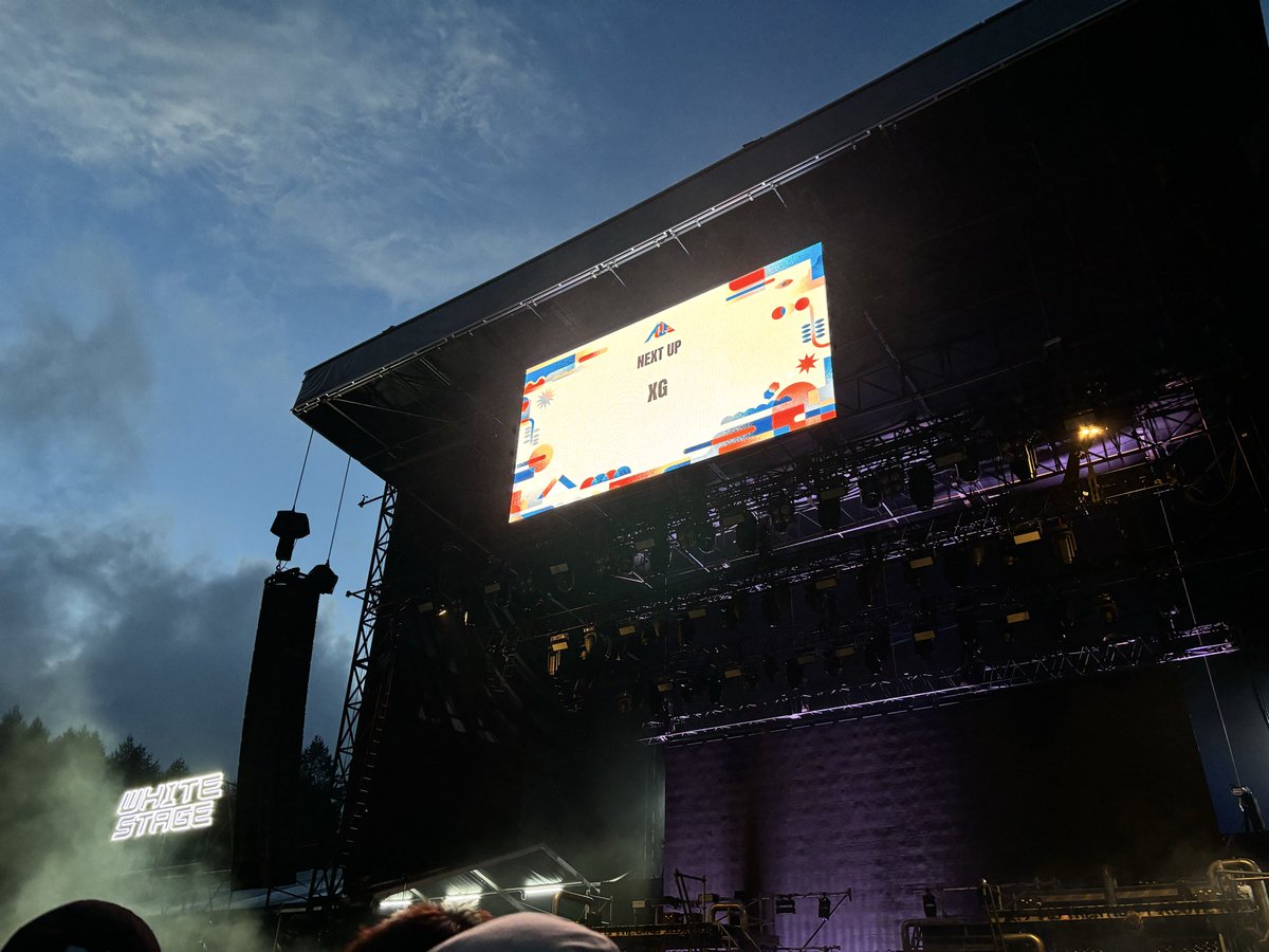 hrk1301's tweet photo. フジロックXG最高だった！
ホワイトの近さで見れるなんて。見に来てよかった。本当にかっこよかった！！ https://t.co/9oMHVP4SKJ