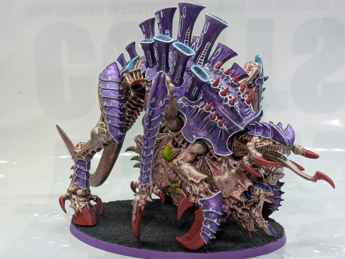 uKpSv6cnxw99287's tweet photo. #warhammercommunity
#ウォーハンマー
ティラニッド　ターヴィゴン完成✨
今回はメタリック感バリバリで製作✍️
結構ペイントカロリー高かった😅
だいぶカッコ良く出来たんじゃないかなと思います😊
最後にマリーンと………いやいや無理っ！ https://t.co/nmQTYfsVce