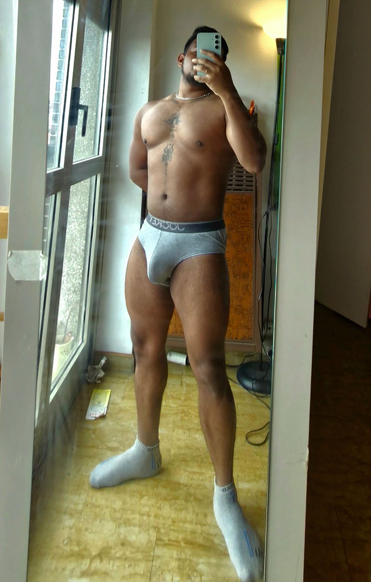 assourav_'s tweet photo. Gym days r 💪 🙌 😌 https://t.co/jRIyDLIF6m