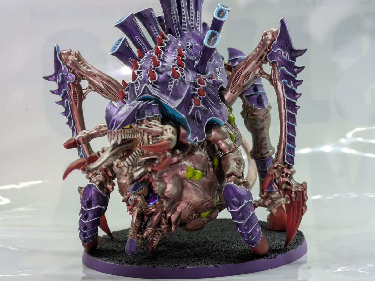 uKpSv6cnxw99287's tweet photo. #warhammercommunity
#ウォーハンマー
ティラニッド　ターヴィゴン完成✨
今回はメタリック感バリバリで製作✍️
結構ペイントカロリー高かった😅
だいぶカッコ良く出来たんじゃないかなと思います😊
最後にマリーンと………いやいや無理っ！ https://t.co/nmQTYfsVce