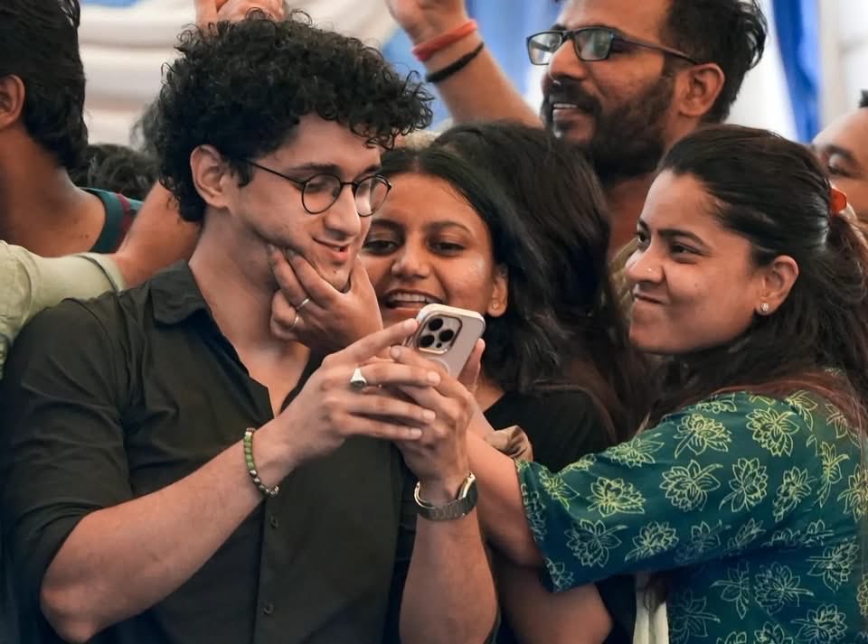 waglenikhil's tweet photo. Crush of the movement! https://t.co/u4kLBQT0cY