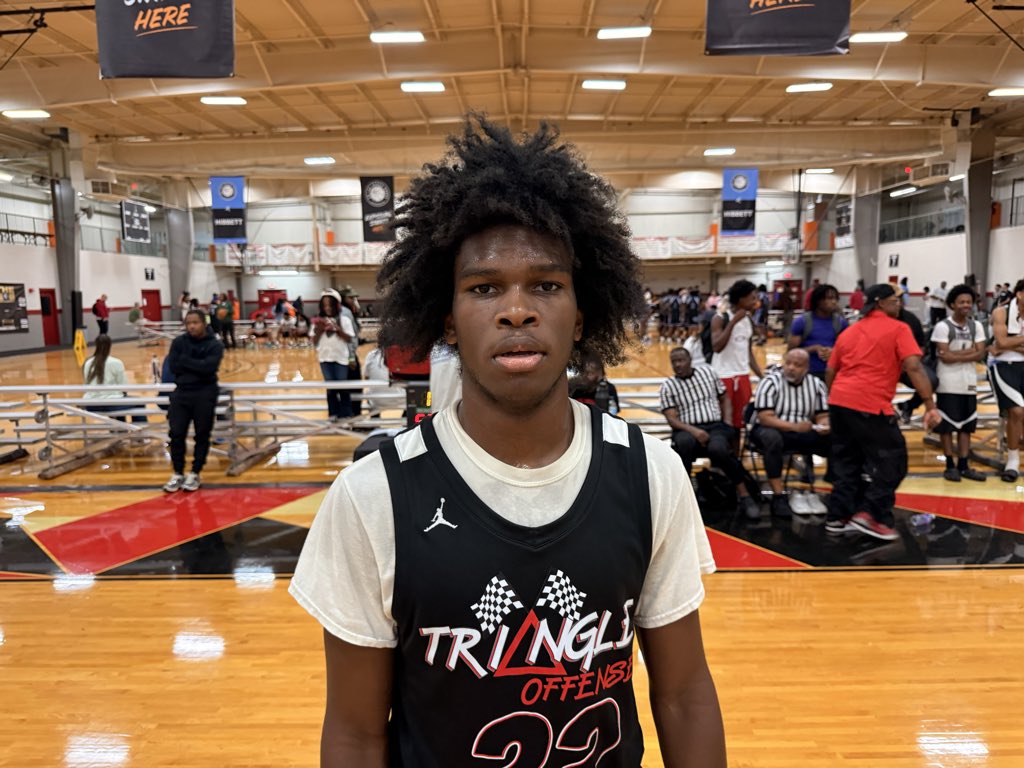 RoseySportsUSA's tweet photo. 2027 G Chase Mohn and the Triangle Offense just upset the #1 seed. Chase got it going early and maintained, hitting timely  buckets every time Sunshine Elite went on a run. Chase finished with 18 points. 

@ChaseMohn22 https://t.co/WnglLOsZMr