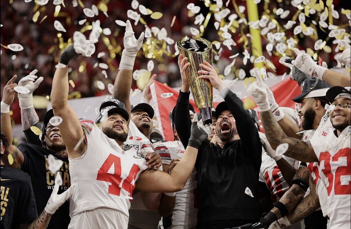 TheBuckeyeNut's tweet photo. Prime Urban Meyer or current Ryan Day?

You get one game with a national championship on the line.

Who gets your headset? 👀🏆

⬇️ Defend your choice. https://t.co/hyuoFrTZMW
