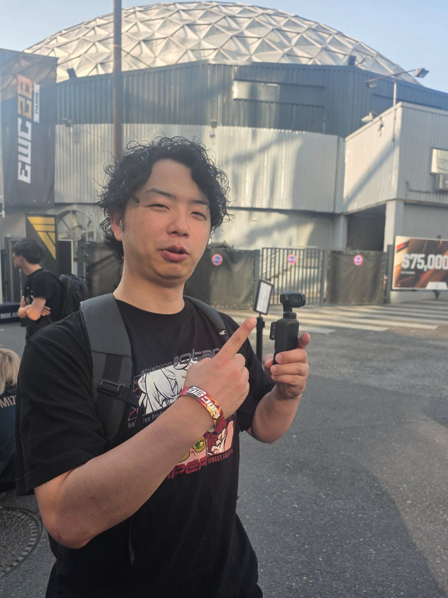 leshar15's tweet photo. Vlog Akira San https://t.co/GhvEu3kmmj
