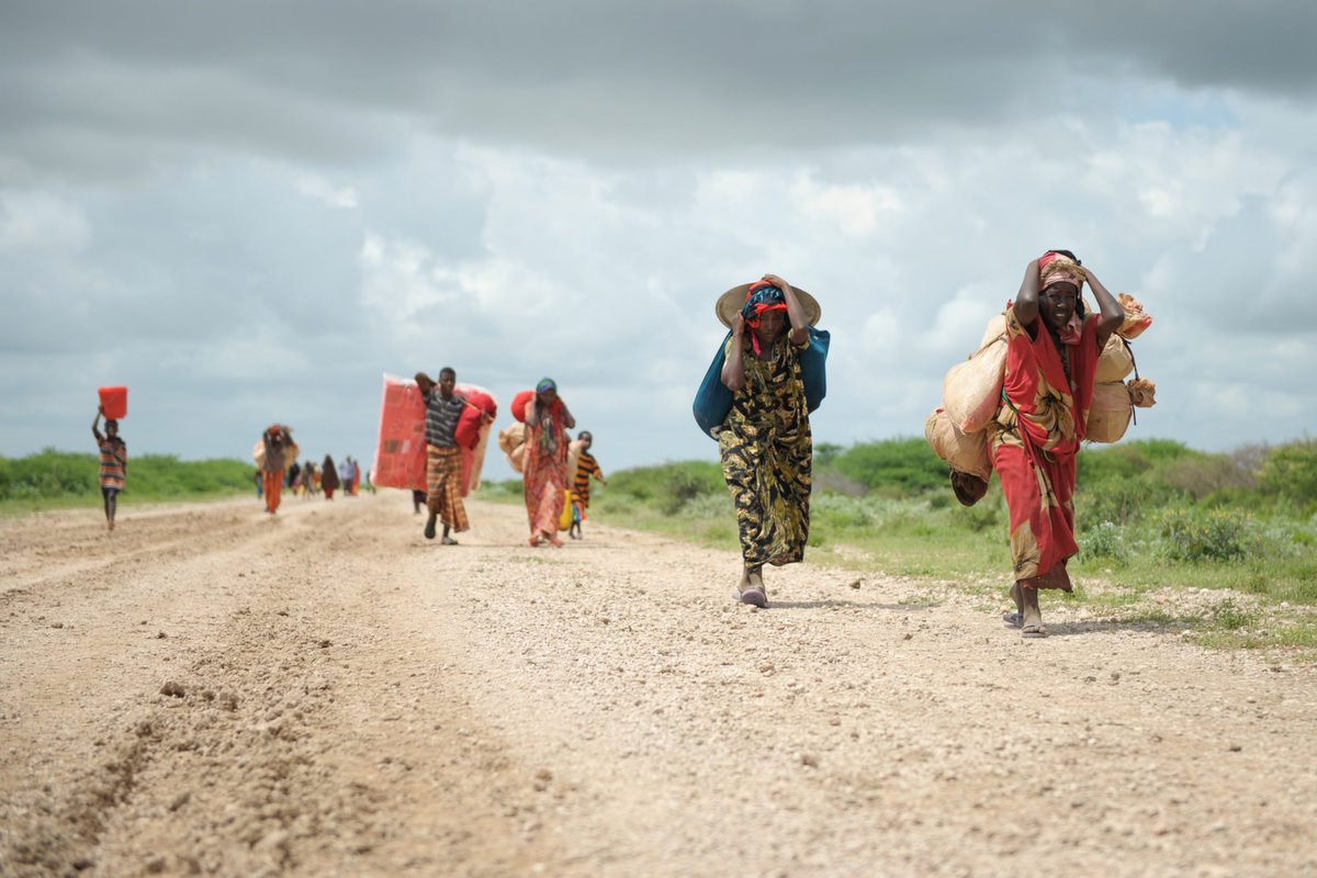 pnud's tweet photo. Algunos de los países más vulnerables al cambio climático también se ven afectados por conflictos e inestabilidad.

@UNDPplanet destaca cómo la planificación de la adaptación está ayudando a construir resiliencia en Somalia, el Líbano y el Yemen: https://t.co/w6XHNTTACE https://t.co/BNPCzuOlXk