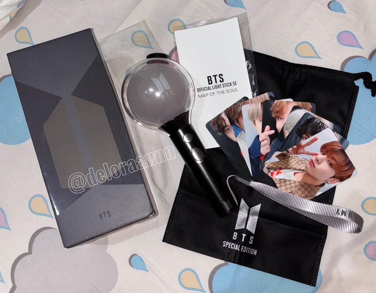 deloraannn's tweet photo. WTS LIGHSTICK BTS ver. SE
 
💜 Good condition, belum pernah aku pake samsek yaa
💜 FULL SET 
💜 Pemakaian pribadi
💜 400k, nego bolehh
💜 Dom📍Semarang, Jateng

Aku jual, karena udah upgrade ke ver. 4 yaa, butuh buyer serius😞🙏🏻

#BTS_ARİRANG #btslightstick #armybomb https://t.co/fTg6qFLgjc