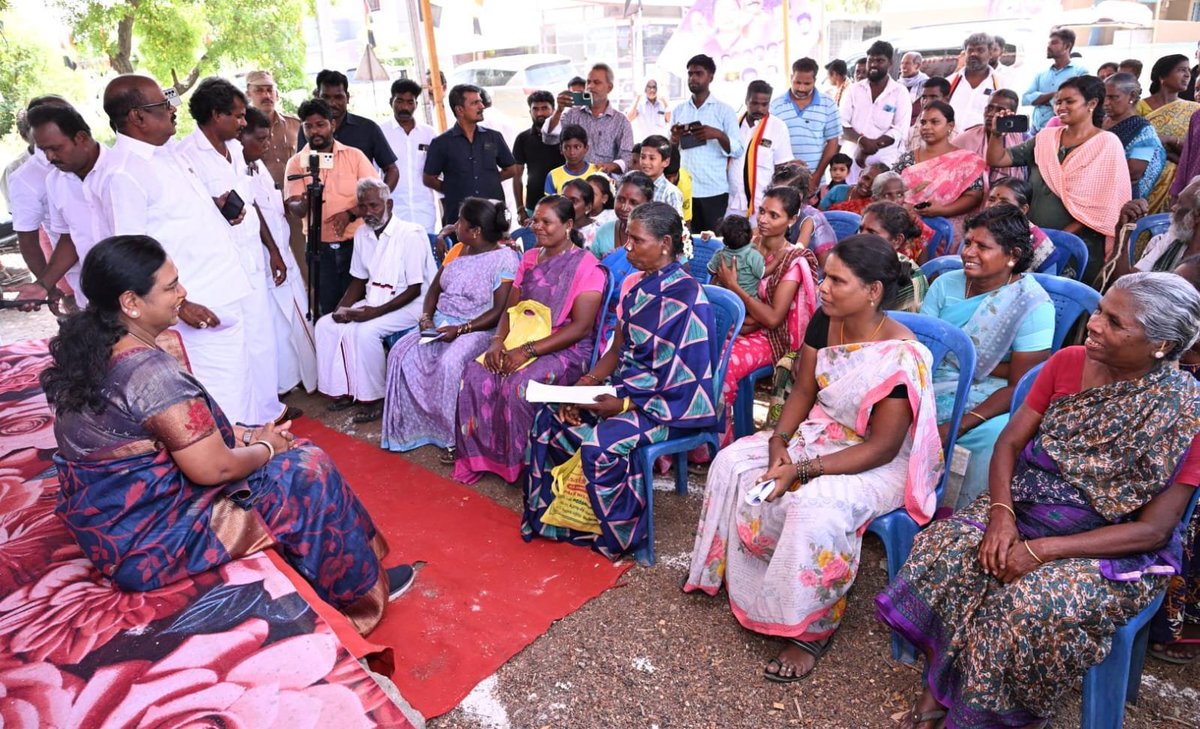PremallathaDmdk's tweet photo. கேப்டன் அவர்களின் ஆசீர்வாதத்துடன்...

இன்று விருத்தாச்சலம் மக்களை நேரில் சந்தித்து, அவர்களின் குறைகள் மற்றும் கோரிக்கைகளை பொறுமையாக கேட்டறிந்தேன்.

மக்களின் தேவைகளை முன்னிலைப்படுத்தி, அவர்கள் முன்வைத்த பிரச்சினைகளுக்கு விரைவான தீர்வு கிடைக்க சம்பந்தப்பட்ட அதிகாரிகளின் கவனத்திற்கு கொண்டு சென்று, தொடர்ந்து நடவடிக்கை எடுப்பேன்.

நம் கேப்டன் காட்டிய மக்கள் சேவைப் பாதையில், உங்களுக்காக என்றும் பயணிப்பேன். 

மக்களின் நம்பிக்கையே என் பலம்.

#CaptainVijayakanth #CaptainLegacy #CaptainPath #Virudhachalam #DMDK