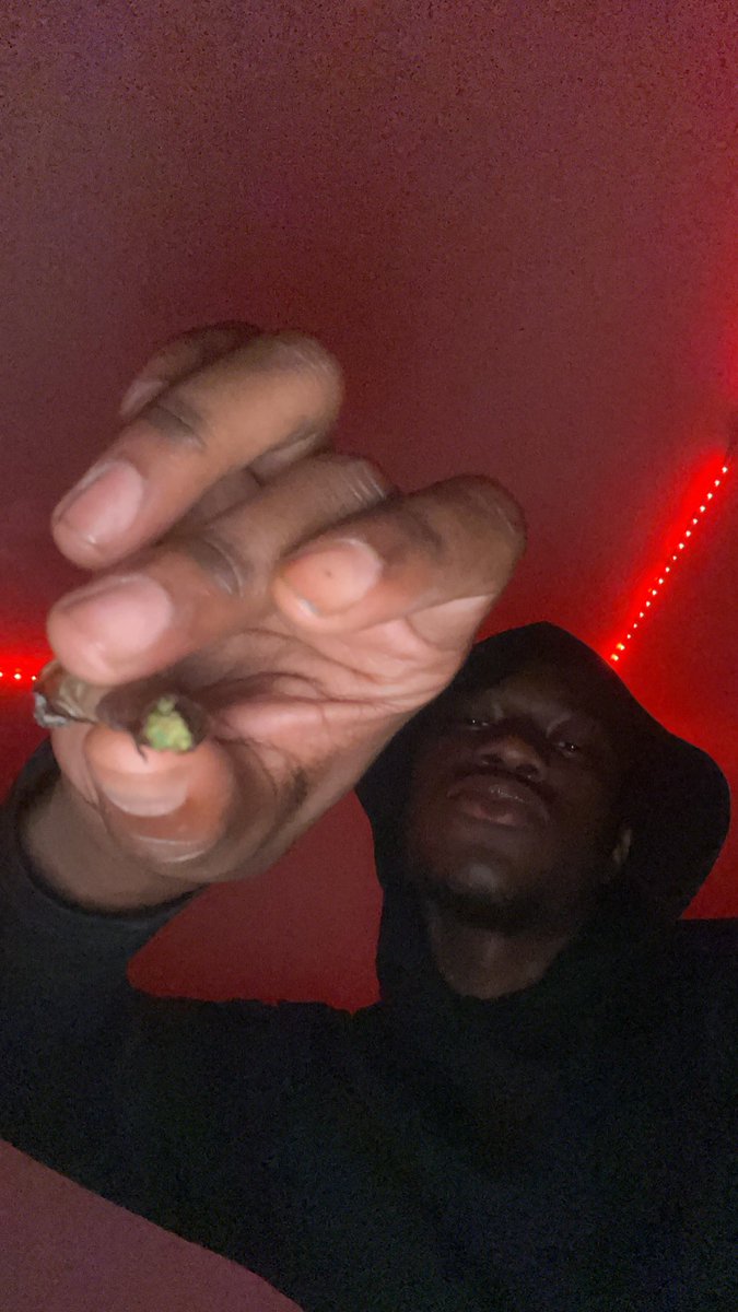 only11Manny's tweet photo. NFS in #philly #phillylinks 420 friendly 💨 https://t.co/qIehrGjv7i