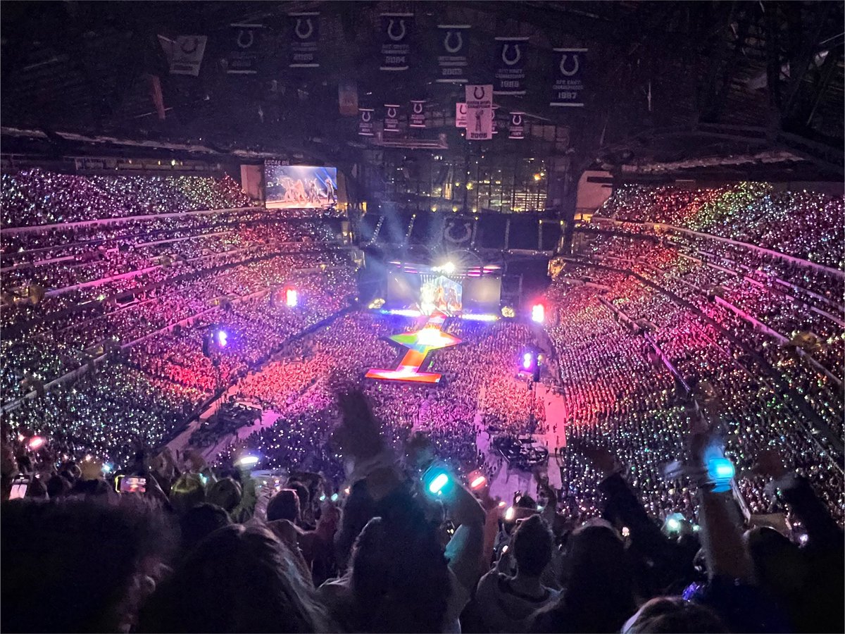 lexs_version's tweet photo. i can go anywhere i want… anywhere i want, just not home 💔 https://t.co/VShufLqRT4