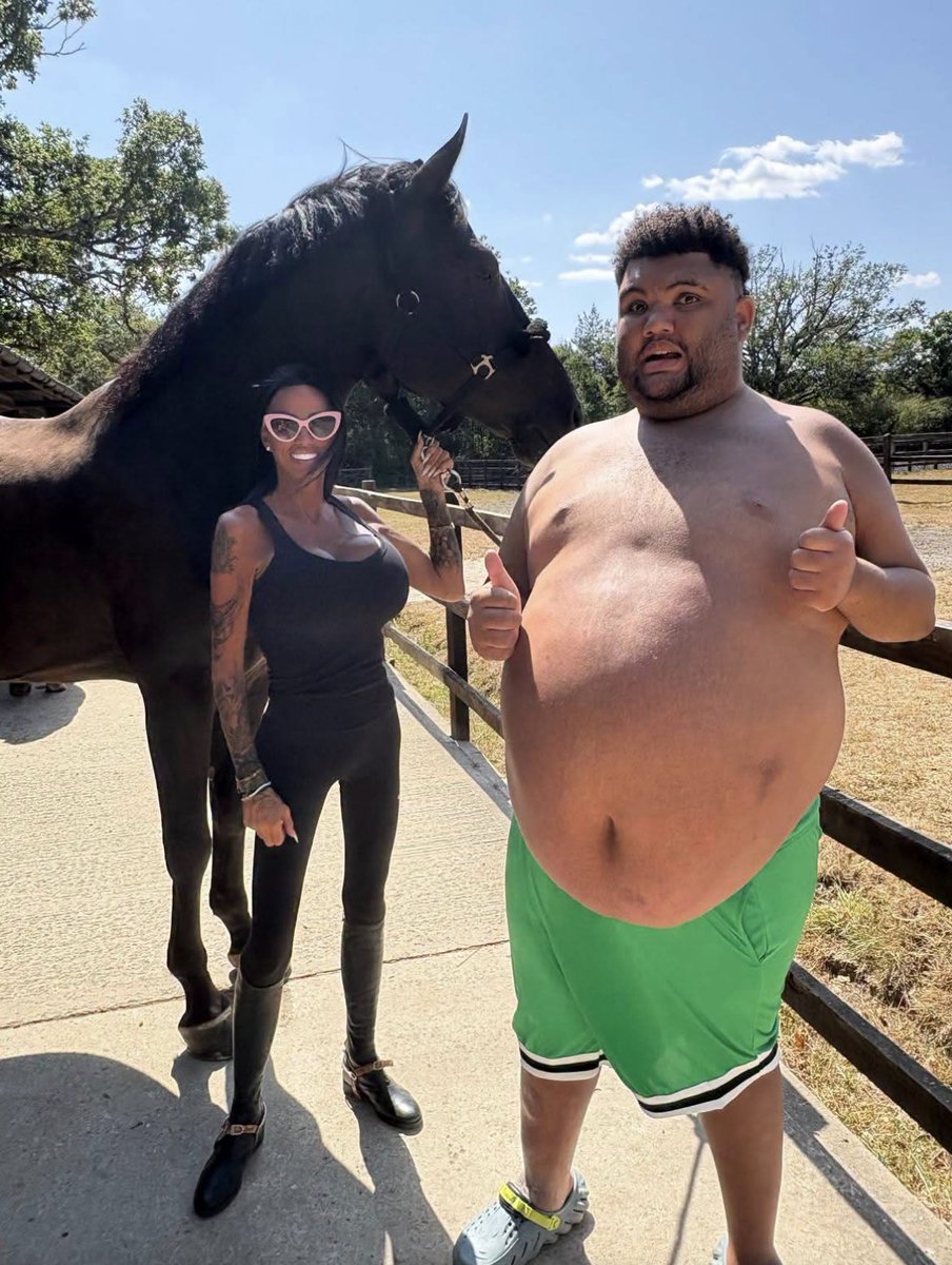 KonyBoxing's tweet photo. Joe Joyce enjoying his retirement I see https://t.co/jpgiwY55UT