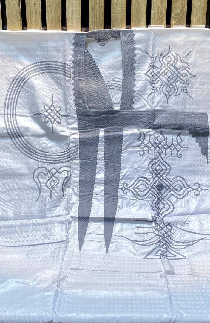 gidantextile's tweet photo. Ready Made Babban Riga

Price 🔖₦75,000

Kano https://t.co/Ho4vpLHeyd