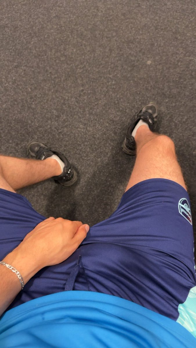 nono_rbo's tweet photo. Wsh on vois a travers mon short ma grosse bosse de rebeu 😮‍💨 vous kiffer sa?
#domi #soumis #kiffeur #drain #cashmster #moneyslave https://t.co/KTIJt1y0Fq