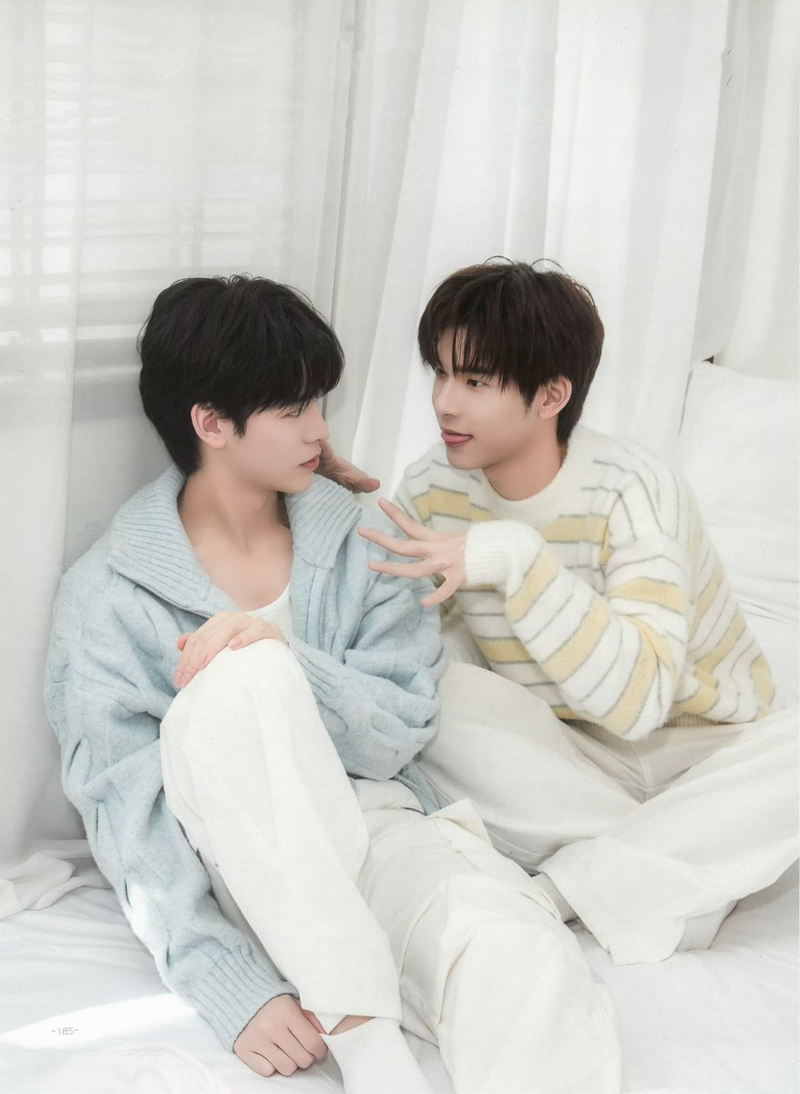 jellyisstarfish's tweet photo. ก็เป็นไอ่ด้วงกับคุณฉินมาตั้งนานแล้วป่ะห์ รูปสองจี๋จี๋โคตรไอ่ม๋าด้วงอ่ะ 🐶 แล้วดูปิ๊บๆๆ หงึมากก 🤏🏻⭐️

cr. https://t.co/XvNC1Krq9R

#Teeteepor 💖
#twnpich 🐶 #porsuppakarn 🐻‍❄️ https://t.co/v5zl2sP80i