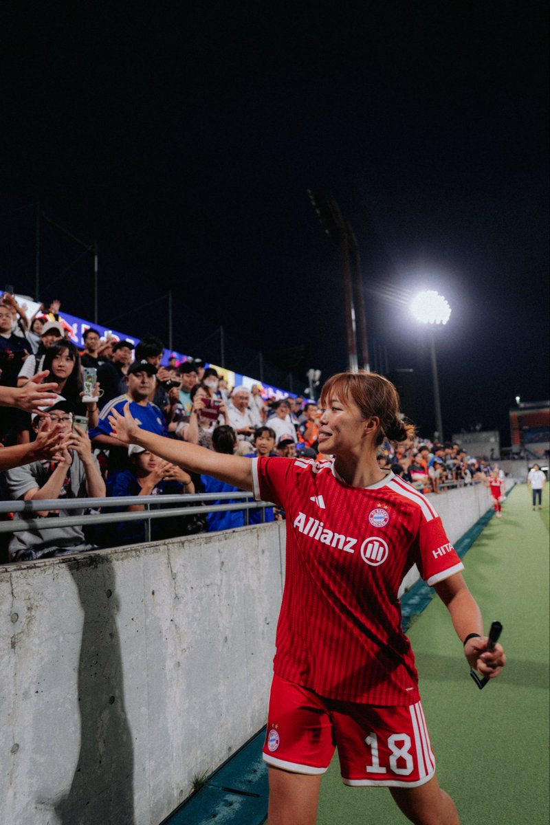 FCBfrauen's tweet photo. Ladies and gentlemen - this is Momoko Tanikawa! 🫰 https://t.co/9PYs2v0avs