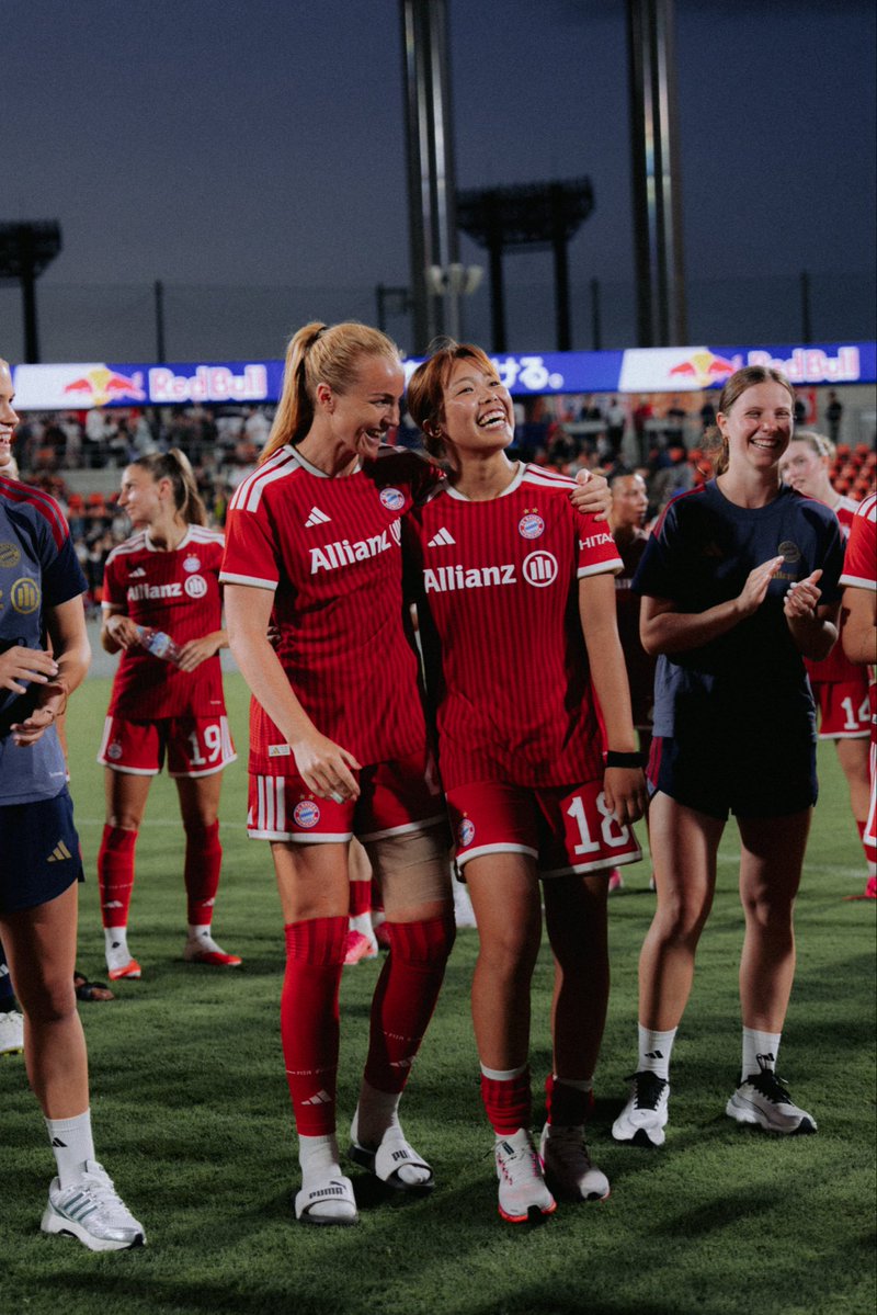 FCBfrauen's tweet photo. Ladies and gentlemen - this is Momoko Tanikawa! 🫰 https://t.co/9PYs2v0avs