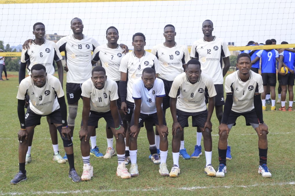 CRVAug's tweet photo. #KabakakuNnamulondo Day 1
Presentation of teams
#HostTeam #AllSaints #PoliceVC @SkyvolleyUg @KAVCUGANDA
@BugandaKingdom_ @bbstvug @NCSUganda1 @Ugvolley https://t.co/9tFTFSzCmQ