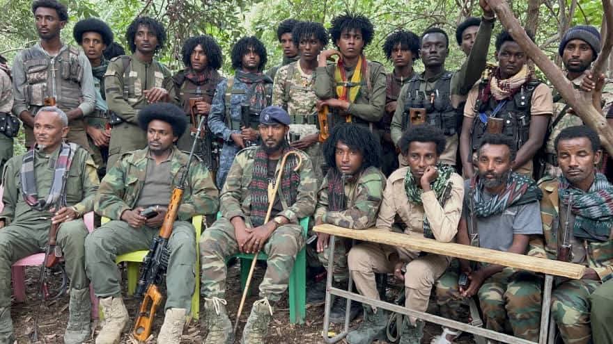 Geteriew1's tweet photo. ሐምሌ 18 ቀን 2018 ዓ.ም

የአማራ ፋኖ ብሔራዊ ንቅናቄ ጎንደር ጠቅላይ ግዛት በላይ ዘለቀ ዕዝ የአመራር ምደባ አድርጓል። የቀድሞወቹ ሁለት እዝ አመራሮች በጋራ በአካል በመገናኘት ባካሄዱት ጉባኤ የተዋሃደው የጎንደር ጠቅላይ ግዛት በላይ ዕዝ አመራር በሚከተለው መልኩ የኃላፊነት ምደባ ተደርጓል።