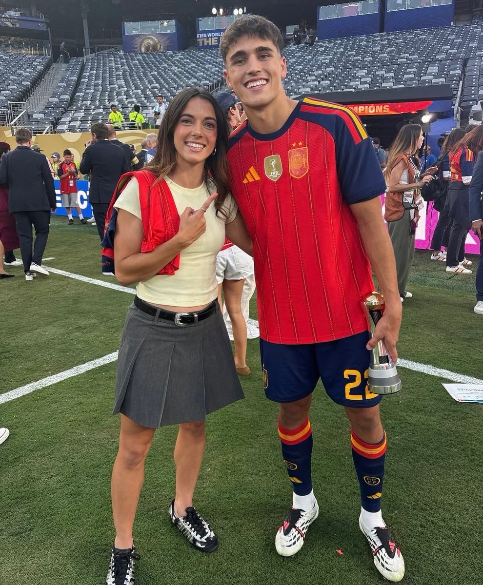 BarcaFem's tweet photo. 🗣️ Aitana Bonmatí: “Cubarsí deserves to be in the Ballon d’Or conversation. Cannavaro won it after playing as a centre-back at a World Cup, and Cubarsí has had a great World Cup. I’d say Rodri or Cubarsí—or Messi. Just look at what he showed at 39 years old.”

— @mundodeportivo https://t.co/AbbXM87cn8