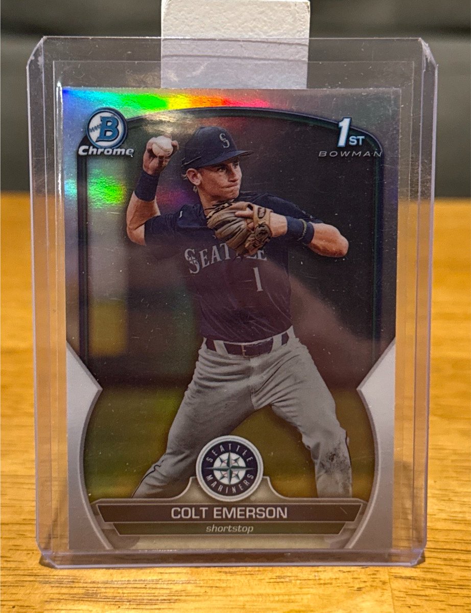 SkeeYeeCards's tweet photo. Bowman 1st Colt Emerson Refractor 🌈 🔥 #tridentsup go get it while you can! 

https://t.co/NNs5jhY0sF https://t.co/hGj3YOTTPo