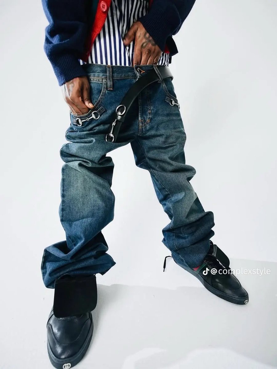 Dolcejeanz's tweet photo. Making this video about (Underground) rappers wearing Gucci just making me want these horsebit denims even more lmao https://t.co/Z0bSIp6Pc4