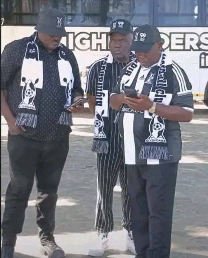 JeremiahMb65631's tweet photo. H.E President DR ED MNANGAGWA has granted Stateโassisted funerals to the four Highlanders football club members who tragically lost their lives in Thursdayโs road accident.
This reflects a leader who stands with the nation in times of sorrow.
#EDcares
#HighlandersFC
#BOSSO https://t.co/r2yOIg3bkJ