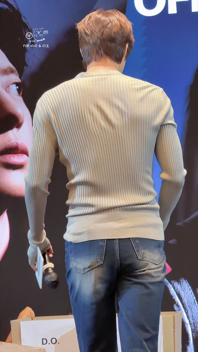 viviennezhou33's tweet photo. 260725 EXOfansign event in SG

The body
 #EXO #KAI #카이 #종인 #엑소카이 https://t.co/bZszE4xRzE