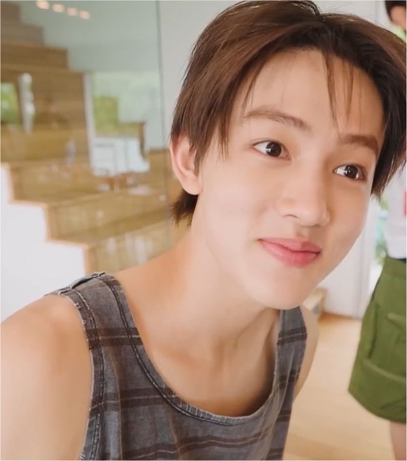 엄띠⛧ tweet media