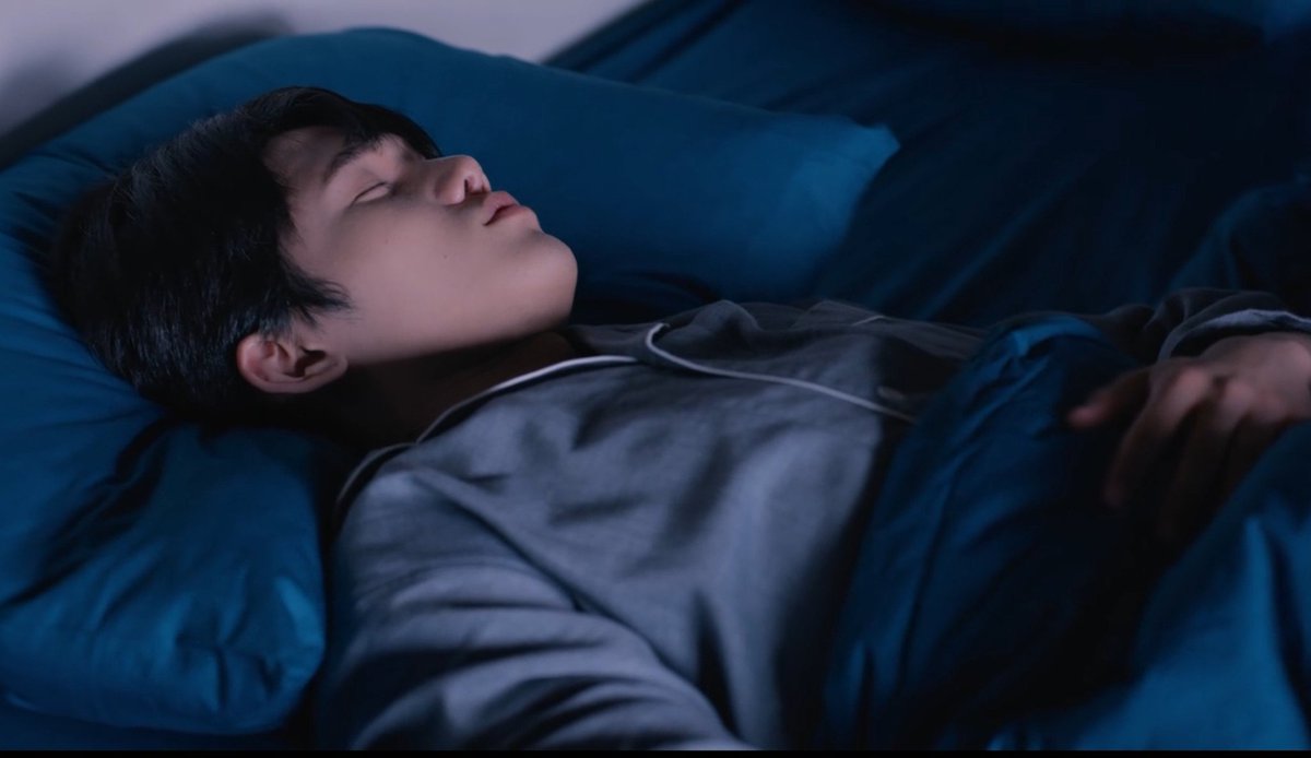luvtopmin's tweet photo. o sun acordando e passando a mão na cama e vendo que o jay não tava na cama😭🥹

PAYBACK THE SERIES EP9
#PaybackEP9
#tootapminlee • #PAYBACKTheSeries https://t.co/zzTrjMUxgV